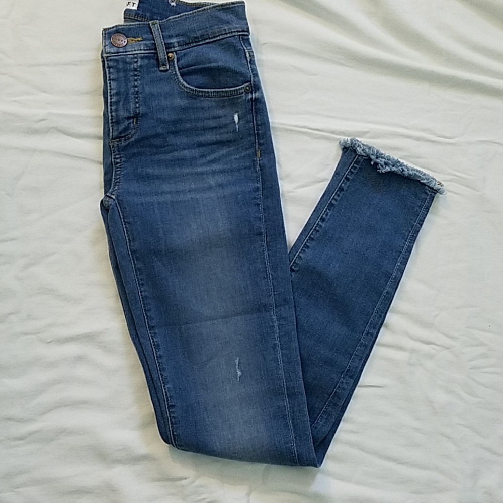 🆕 Loft Jeans